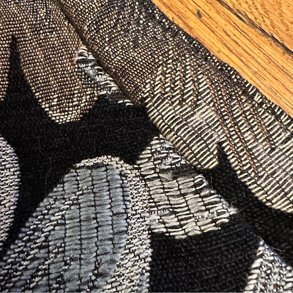 SOLD - AmeriBag Healthy Back Bag Crossbody Sling in Floral Woven Tapestry - Picture 17 of 17